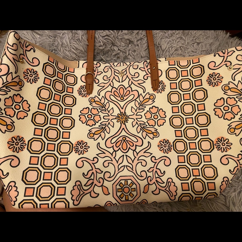Tory Burch kerrington